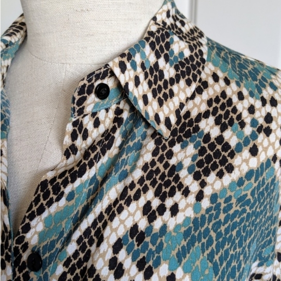 Topshop Button Front Long Sleeve Snake Print Oversized Fit Blue Black S NWOT - Picture 4 of 8